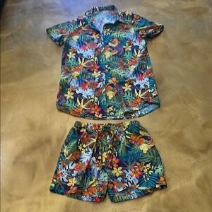 SHEIN Colorful Floral matching shirt and shorts super confortable.